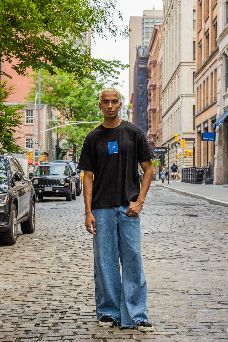 Floating Tee Black