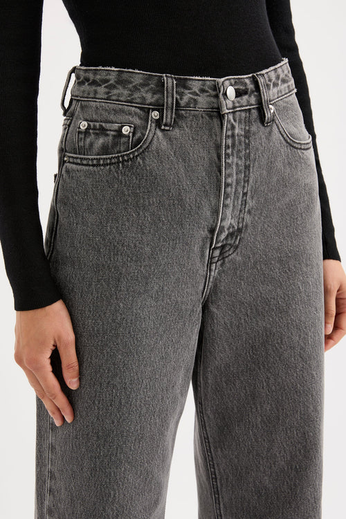 Organic Relaxed Leg Jean Graphite