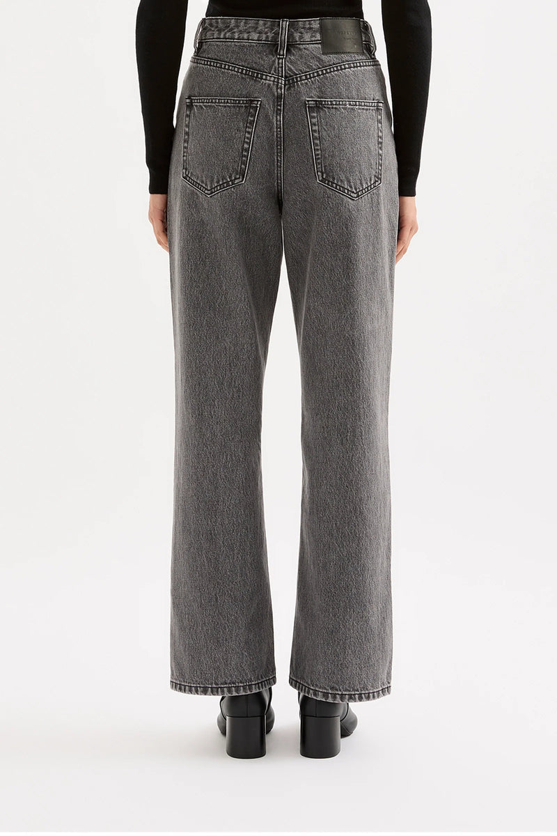 Organic Relaxed Leg Jean Graphite